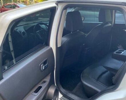 Белый Ниссан Кашкай, объемом двигателя 2 л и пробегом 134 тыс. км за 11000 $, фото 8 на Automoto.ua