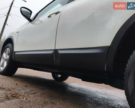 Белый Ниссан Кашкай, объемом двигателя 1.6 л и пробегом 152 тыс. км за 8350 $, фото 23 на Automoto.ua