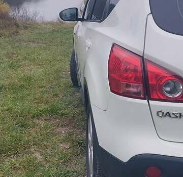 Белый Ниссан Кашкай, объемом двигателя 1.46 л и пробегом 183 тыс. км за 9599 $, фото 21 на Automoto.ua