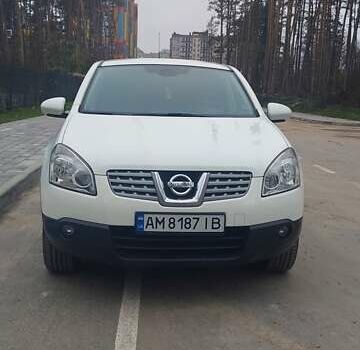 Белый Ниссан Кашкай, объемом двигателя 1.46 л и пробегом 183 тыс. км за 9599 $, фото 4 на Automoto.ua