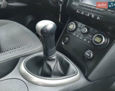 Белый Ниссан Кашкай, объемом двигателя 1.6 л и пробегом 152 тыс. км за 8350 $, фото 35 на Automoto.ua