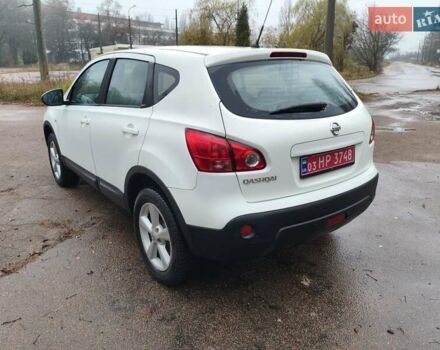 Белый Ниссан Кашкай, объемом двигателя 1.6 л и пробегом 152 тыс. км за 8350 $, фото 10 на Automoto.ua