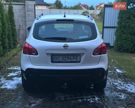 Белый Ниссан Кашкай, объемом двигателя 1.46 л и пробегом 234 тыс. км за 7800 $, фото 1 на Automoto.ua