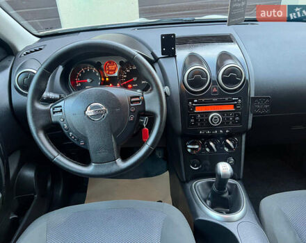 Белый Ниссан Кашкай, объемом двигателя 1.6 л и пробегом 159 тыс. км за 8499 $, фото 13 на Automoto.ua