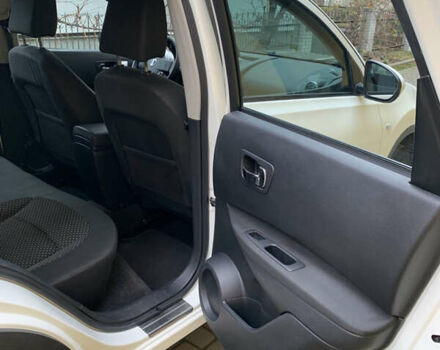 Білий Ніссан Кашкай, об'ємом двигуна 2 л та пробігом 247 тис. км за 7800 $, фото 25 на Automoto.ua