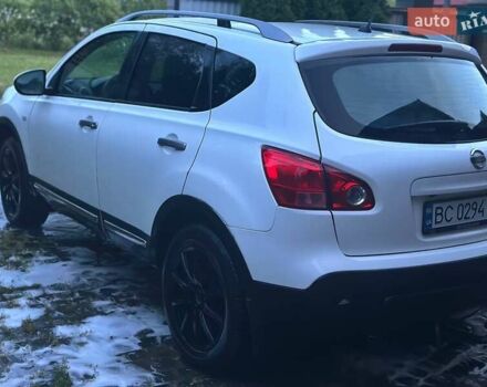 Белый Ниссан Кашкай, объемом двигателя 1.46 л и пробегом 234 тыс. км за 7800 $, фото 2 на Automoto.ua