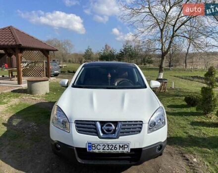 Белый Ниссан Кашкай, объемом двигателя 2 л и пробегом 260 тыс. км за 9400 $, фото 1 на Automoto.ua