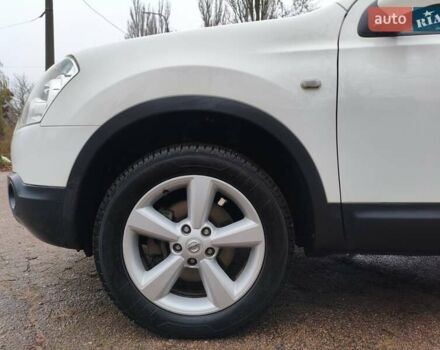 Белый Ниссан Кашкай, объемом двигателя 1.6 л и пробегом 152 тыс. км за 8350 $, фото 19 на Automoto.ua