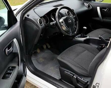 Білий Ніссан Кашкай, об'ємом двигуна 1.6 л та пробігом 246 тис. км за 8499 $, фото 8 на Automoto.ua