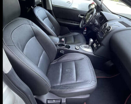 Белый Ниссан Кашкай, объемом двигателя 2 л и пробегом 225 тыс. км за 10300 $, фото 4 на Automoto.ua