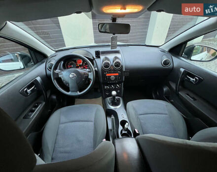 Белый Ниссан Кашкай, объемом двигателя 1.6 л и пробегом 159 тыс. км за 8499 $, фото 12 на Automoto.ua