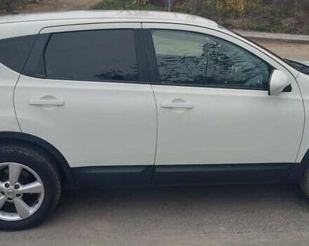 Белый Ниссан Кашкай, объемом двигателя 1.46 л и пробегом 183 тыс. км за 9599 $, фото 8 на Automoto.ua