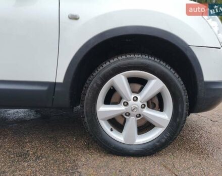 Белый Ниссан Кашкай, объемом двигателя 1.6 л и пробегом 152 тыс. км за 8350 $, фото 22 на Automoto.ua