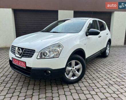 Белый Ниссан Кашкай, объемом двигателя 1.6 л и пробегом 159 тыс. км за 8499 $, фото 1 на Automoto.ua
