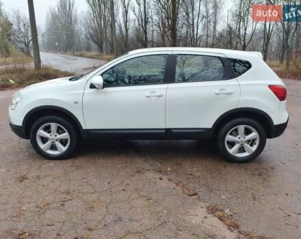 Белый Ниссан Кашкай, объемом двигателя 1.6 л и пробегом 152 тыс. км за 8350 $, фото 12 на Automoto.ua