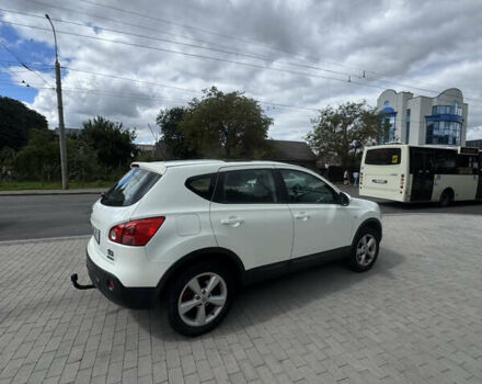 Белый Ниссан Кашкай, объемом двигателя 1.46 л и пробегом 202 тыс. км за 9500 $, фото 3 на Automoto.ua