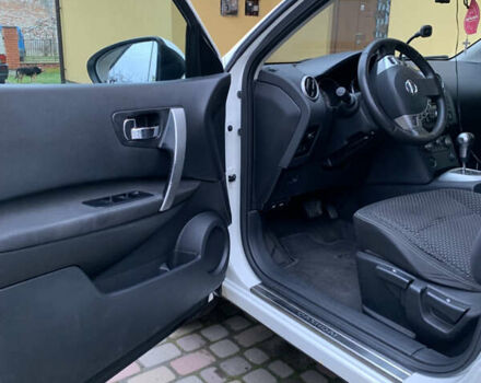 Білий Ніссан Кашкай, об'ємом двигуна 2 л та пробігом 247 тис. км за 7800 $, фото 26 на Automoto.ua