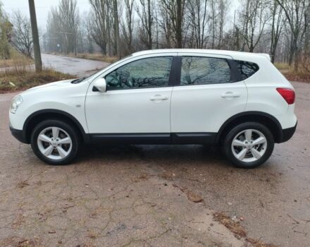 Белый Ниссан Кашкай, объемом двигателя 1.6 л и пробегом 152 тыс. км за 8350 $, фото 7 на Automoto.ua