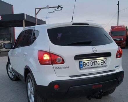 Белый Ниссан Кашкай, объемом двигателя 1.5 л и пробегом 280 тыс. км за 8400 $, фото 5 на Automoto.ua