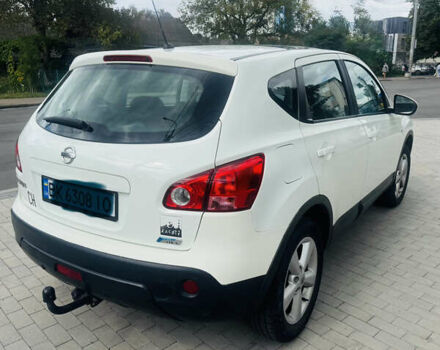 Белый Ниссан Кашкай, объемом двигателя 1.46 л и пробегом 202 тыс. км за 9500 $, фото 2 на Automoto.ua