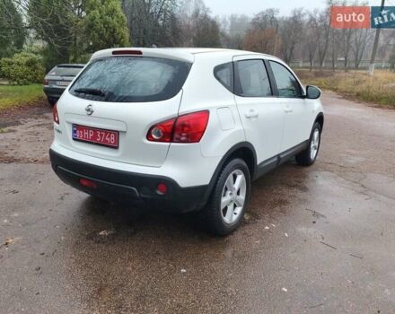 Белый Ниссан Кашкай, объемом двигателя 1.6 л и пробегом 152 тыс. км за 8350 $, фото 8 на Automoto.ua