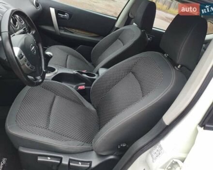 Белый Ниссан Кашкай, объемом двигателя 1.6 л и пробегом 152 тыс. км за 8350 $, фото 38 на Automoto.ua