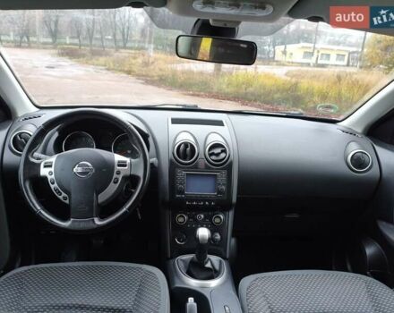Белый Ниссан Кашкай, объемом двигателя 1.6 л и пробегом 152 тыс. км за 8350 $, фото 32 на Automoto.ua