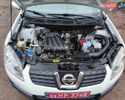 Белый Ниссан Кашкай, объемом двигателя 1.6 л и пробегом 152 тыс. км за 8350 $, фото 30 на Automoto.ua