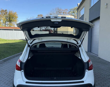 Білий Ніссан Кашкай, об'ємом двигуна 1.5 л та пробігом 234 тис. км за 9500 $, фото 6 на Automoto.ua