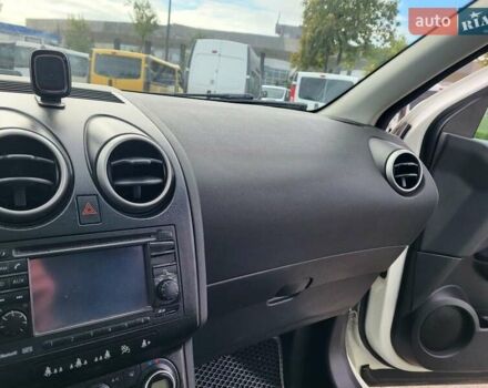 Білий Ніссан Кашкай, об'ємом двигуна 1.5 л та пробігом 217 тис. км за 9300 $, фото 134 на Automoto.ua