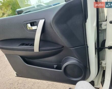 Білий Ніссан Кашкай, об'ємом двигуна 1.5 л та пробігом 217 тис. км за 9300 $, фото 138 на Automoto.ua