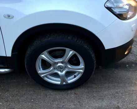 Белый Ниссан Кашкай, объемом двигателя 2 л и пробегом 195 тыс. км за 11655 $, фото 115 на Automoto.ua