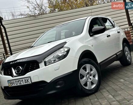 Белый Ниссан Кашкай, объемом двигателя 2 л и пробегом 122 тыс. км за 10700 $, фото 10 на Automoto.ua