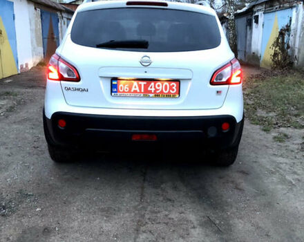 Белый Ниссан Кашкай, объемом двигателя 2 л и пробегом 195 тыс. км за 11655 $, фото 109 на Automoto.ua