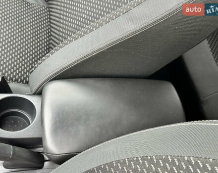 Белый Ниссан Кашкай, объемом двигателя 1.6 л и пробегом 176 тыс. км за 9999 $, фото 42 на Automoto.ua