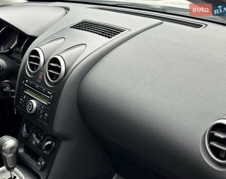 Белый Ниссан Кашкай, объемом двигателя 2 л и пробегом 122 тыс. км за 10700 $, фото 55 на Automoto.ua