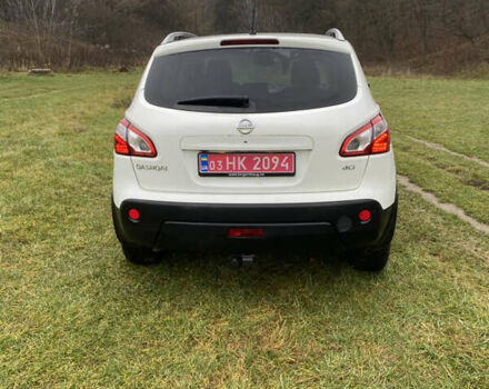 Белый Ниссан Кашкай, объемом двигателя 1.5 л и пробегом 203 тыс. км за 9800 $, фото 4 на Automoto.ua