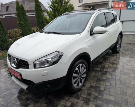 Белый Ниссан Кашкай, объемом двигателя 1.5 л и пробегом 99 тыс. км за 11999 $, фото 2 на Automoto.ua