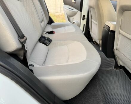 Белый Ниссан Кашкай, объемом двигателя 2 л и пробегом 157 тыс. км за 9999 $, фото 22 на Automoto.ua