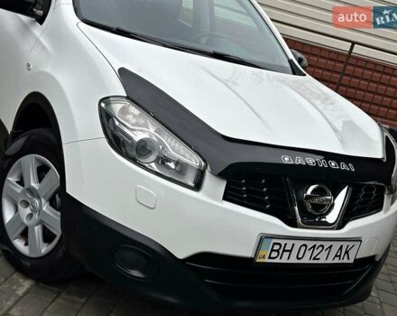 Белый Ниссан Кашкай, объемом двигателя 2 л и пробегом 122 тыс. км за 10700 $, фото 17 на Automoto.ua