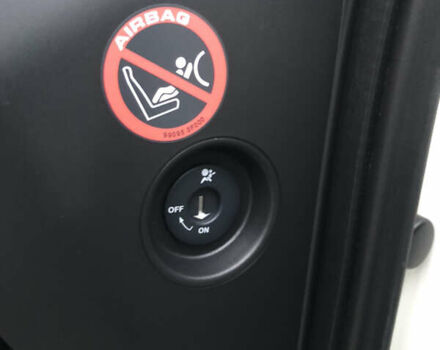 Белый Ниссан Кашкай, объемом двигателя 2 л и пробегом 195 тыс. км за 11655 $, фото 71 на Automoto.ua