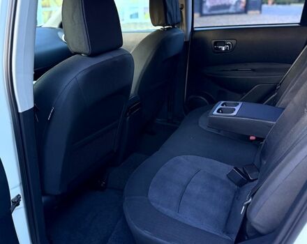 Белый Ниссан Кашкай, объемом двигателя 1.5 л и пробегом 250 тыс. км за 10499 $, фото 8 на Automoto.ua