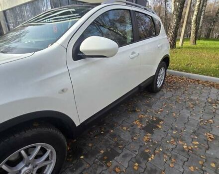 Белый Ниссан Кашкай, объемом двигателя 2 л и пробегом 246 тыс. км за 10200 $, фото 11 на Automoto.ua