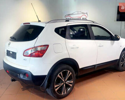 Білий Ніссан Кашкай, об'ємом двигуна 1.5 л та пробігом 203 тис. км за 10000 $, фото 4 на Automoto.ua