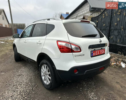 Белый Ниссан Кашкай, объемом двигателя 1.5 л и пробегом 167 тыс. км за 10650 $, фото 5 на Automoto.ua