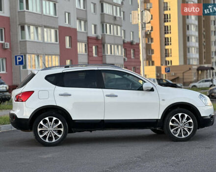 Білий Ніссан Кашкай, об'ємом двигуна 1.6 л та пробігом 176 тис. км за 10599 $, фото 27 на Automoto.ua
