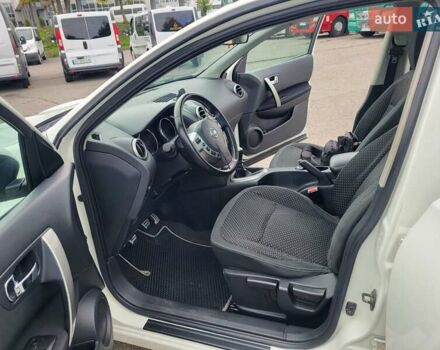 Білий Ніссан Кашкай, об'ємом двигуна 1.5 л та пробігом 217 тис. км за 9300 $, фото 103 на Automoto.ua