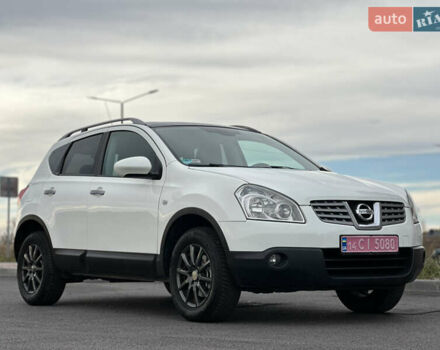 Белый Ниссан Кашкай, объемом двигателя 1.6 л и пробегом 176 тыс. км за 9999 $, фото 29 на Automoto.ua