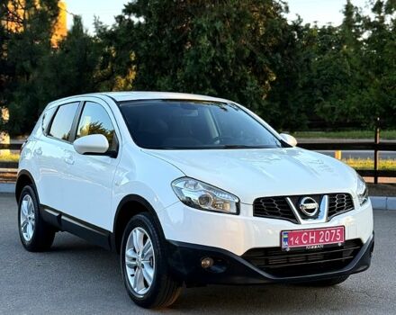 Белый Ниссан Кашкай, объемом двигателя 1.5 л и пробегом 250 тыс. км за 10499 $, фото 5 на Automoto.ua