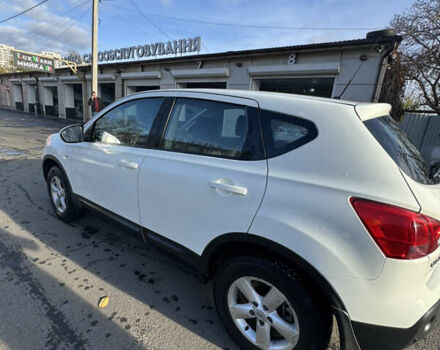 Белый Ниссан Кашкай, объемом двигателя 2 л и пробегом 101 тыс. км за 11500 $, фото 9 на Automoto.ua